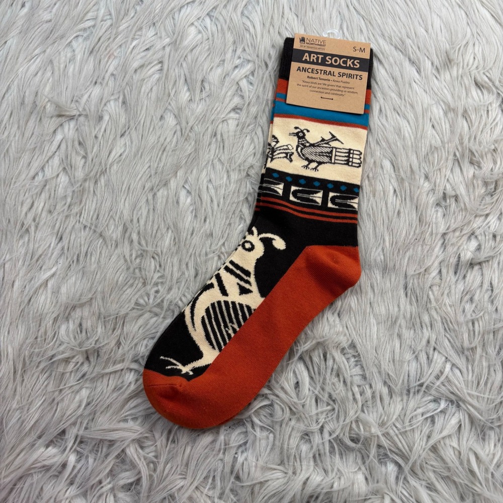 NWT Native Northwest Pueblo Collection Unisex S-M Ancestral Spirits Calf Socks